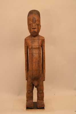 Mangbetu (statues), d`afrique : république dém. du Congo., statuette Mangbetu (statues), masque ancien africain Mangbetu (statues), art du république dém. du Congo. - Art Africain, collection privées Belgique. Statue africaine de la tribu des Mangbetu (statues), provenant du république dém. du Congo., 990. Très belles statues Mangbetu, femme et homme  symbolisant les ancêtres h.78cm et 77cm.faite en bois clair avec les scarification caractéristiques sur tout le corps 19eme-début 20eme sc.Le crâne allongé est accentuée par la coiffure rejettée en arrière.très peu de pièces sont connues,une bonne dizaines.(Kassongo Mossi). art,culture,masque,statue,statuette,pot,ivoire,exposition,expo,masque original,masques,statues,statuettes,pots,expositions,expo,masques originaux,collectionneur d`art,art africain,culture africaine,masque africain,statue africaine,statuette africaine,pot africain,ivoire africain,exposition africain,expo africain,masque origina africainl,masques africains,statues africaines,statuettes africaines,pots africains,expositions africaines,expo africaines,masques originaux  africains,collectionneur d`art africain